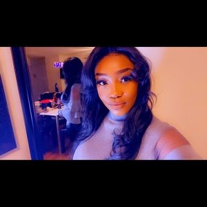 Meet your Posher, Ozella